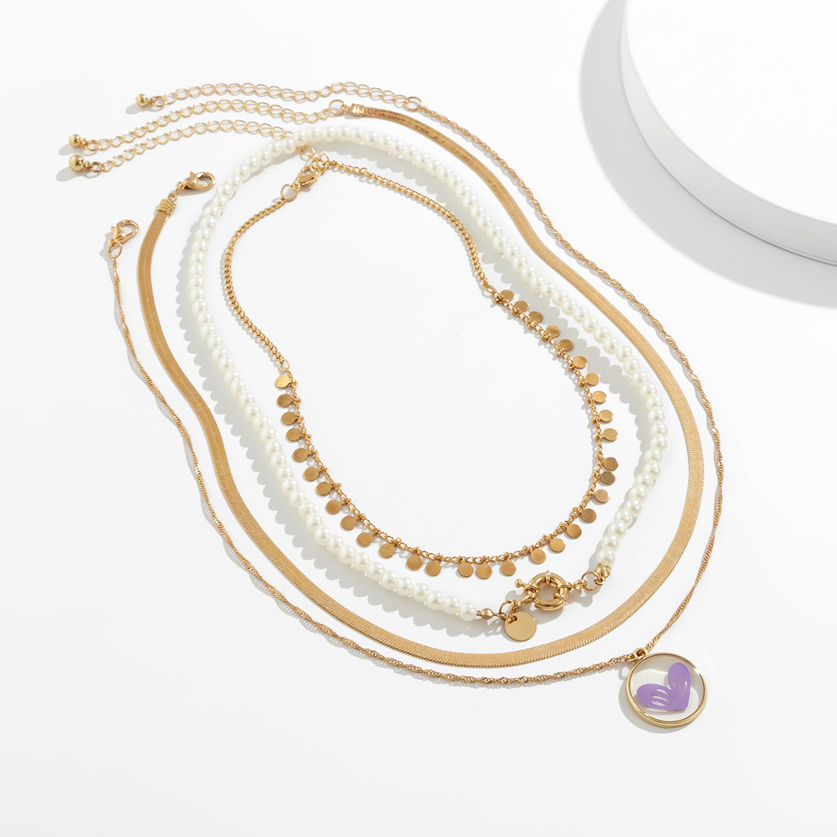 Collier avec pendentif en forme d'étoile en perles et perles artificielles de style métal_voghion.com