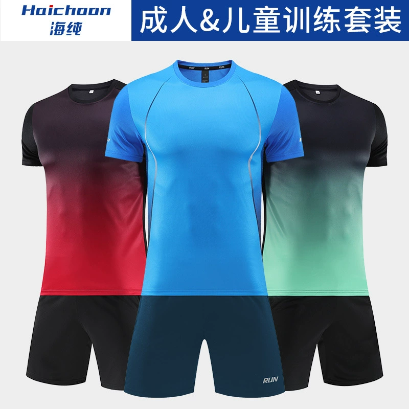 Спортивный костюм футболки с короткими рукавами с логотипом