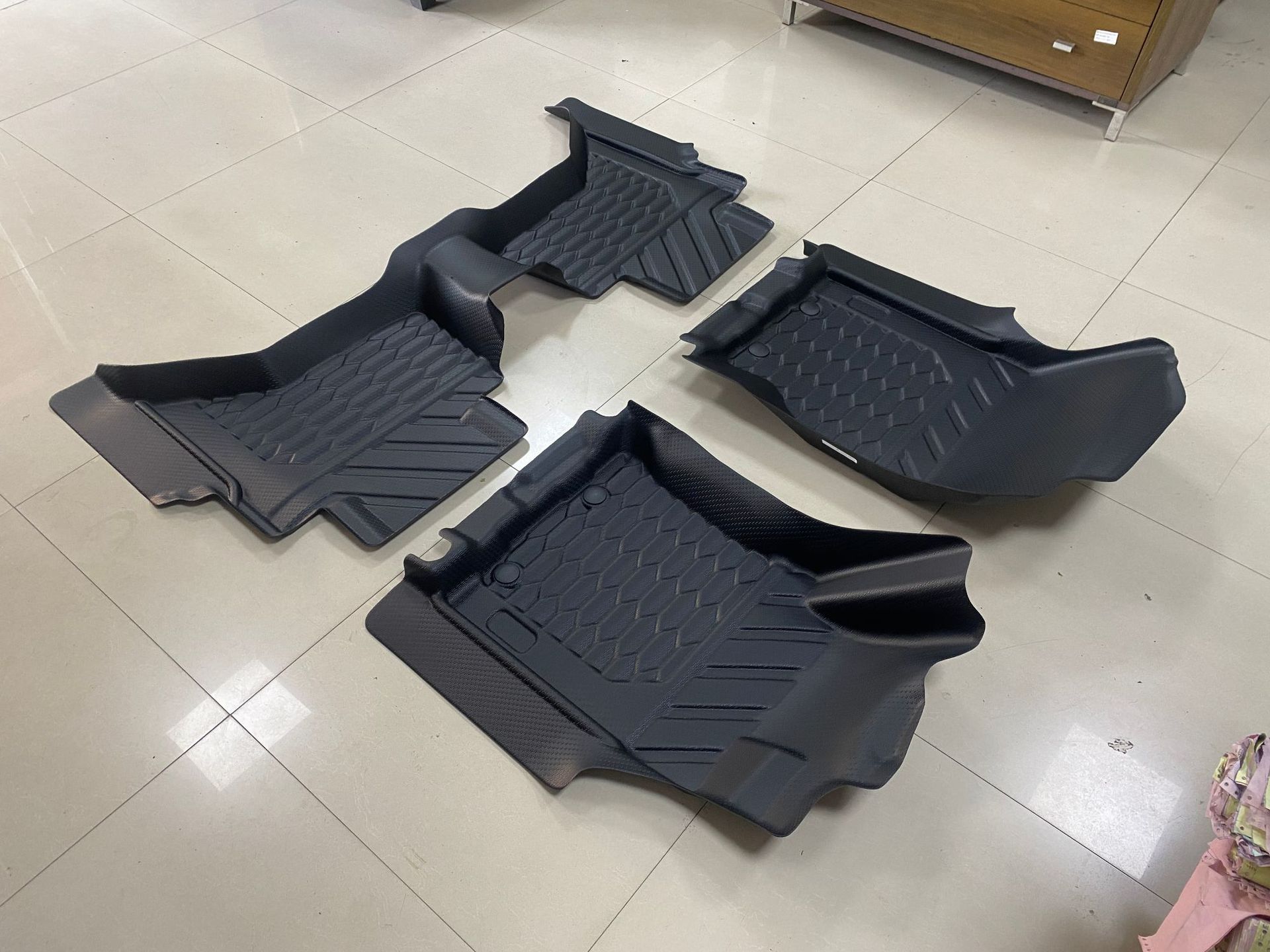 Triton Four-Door Right-Hand Drive 2023 Car-Specific Floor Mats Triton2024 Right-Hand Drive 4-Door Tpe Floor Mats Pickup Mats