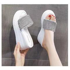 水鑽松糕休閒一字拖鞋2024夏季新款時尚百搭外穿厚底坡跟涼拖鞋女