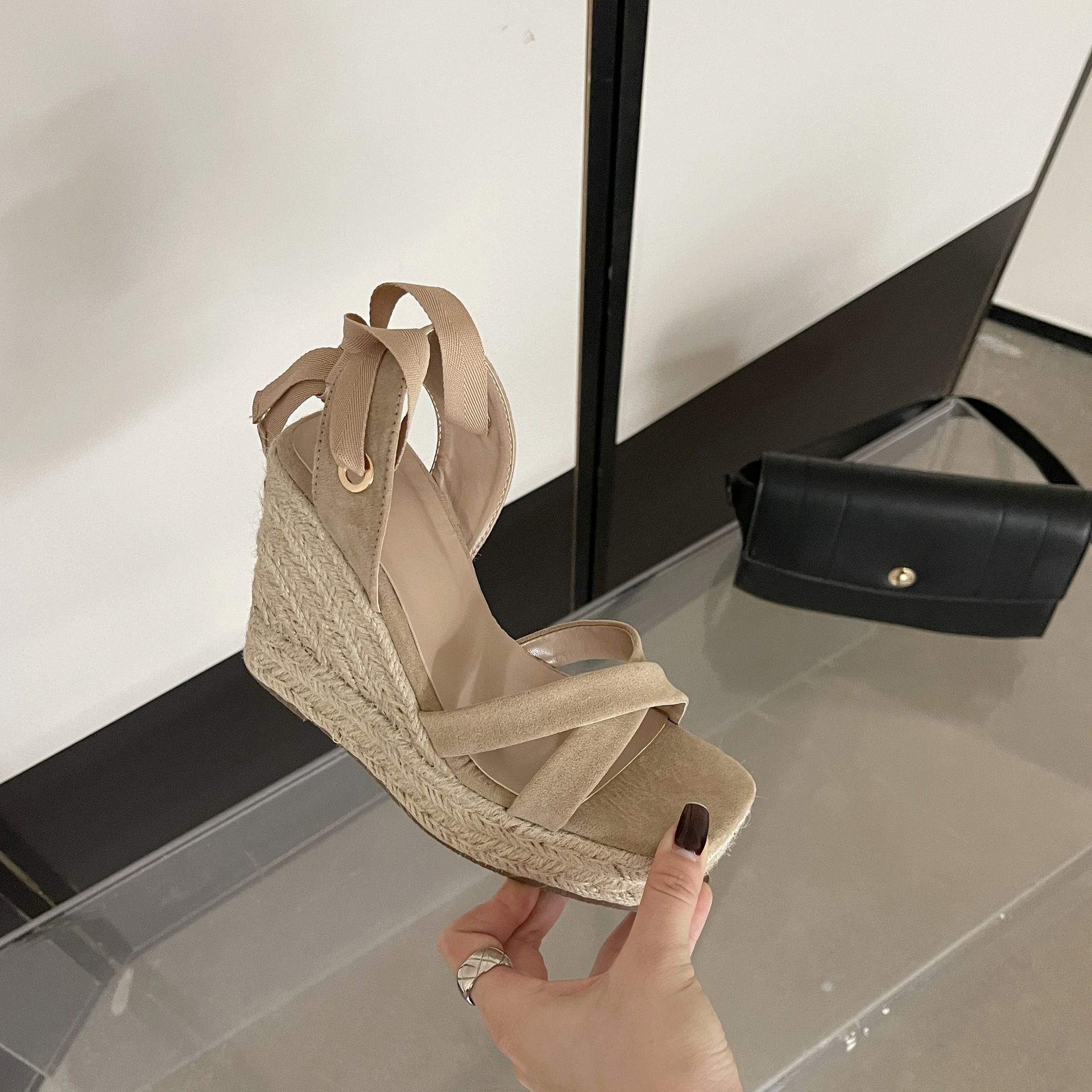 Espadrilles à talons compensés pour femme style français élégant_voghion.com