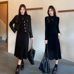 秋冬法式针织内搭连衣裙女2025新款过膝显瘦高级感配大衣a字长裙