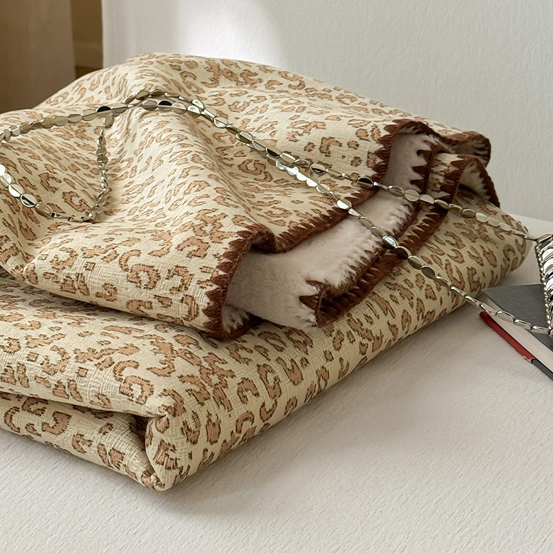 贝壳边工艺款网红风格多功能午睡盖毯单人车用沙发毯子秋冬毛绒毯