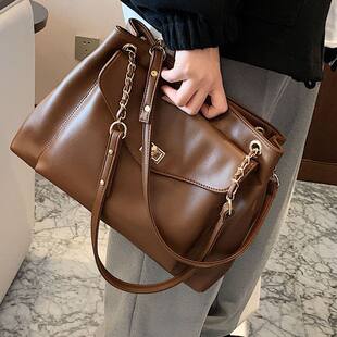 Capacious shoulder bag, one-shoulder bag, internet celebrity, western style, chain bag