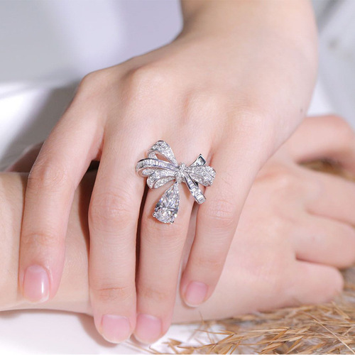 Live Streaming Ins Style Bow Ring for Women, Unique Design, Light Luxury, 3D Droplet Pear Shape High Carbon Diamond Index Finger Ring