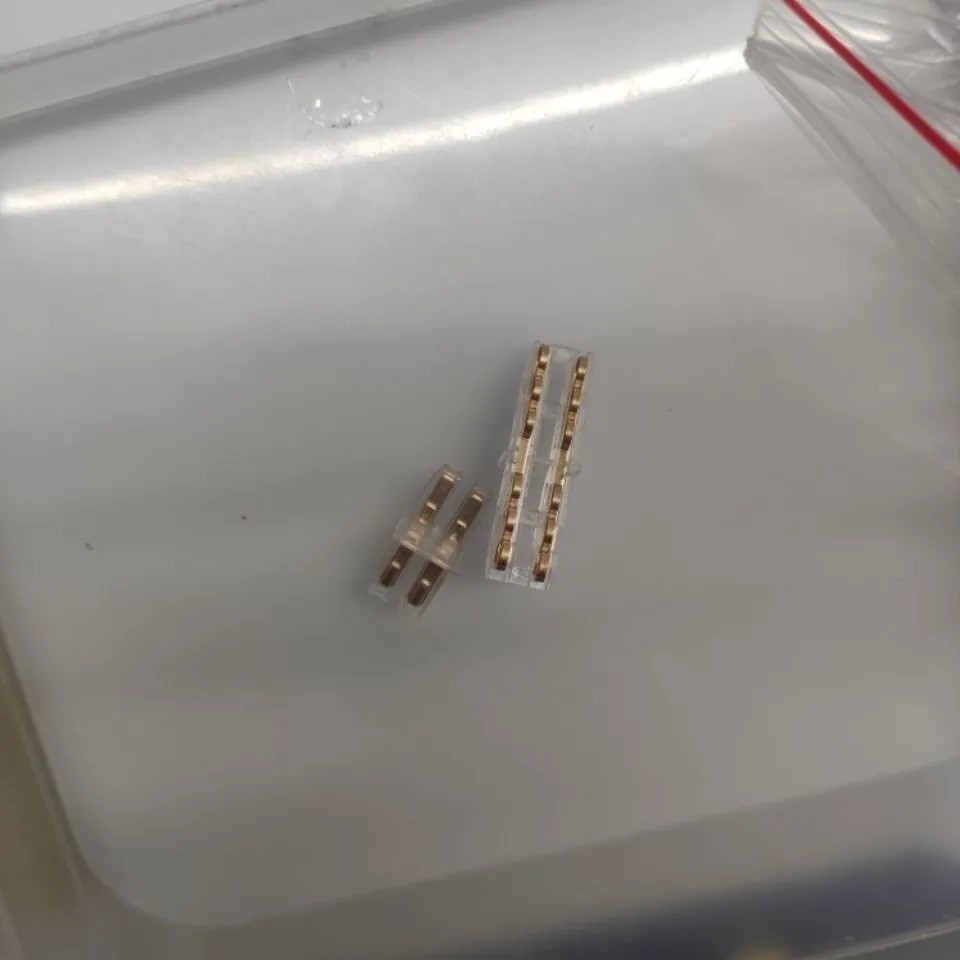 LED wardrobe lamp extension connector 10mm line lamp welding-free crystal connector hard light bar PC board to board connector