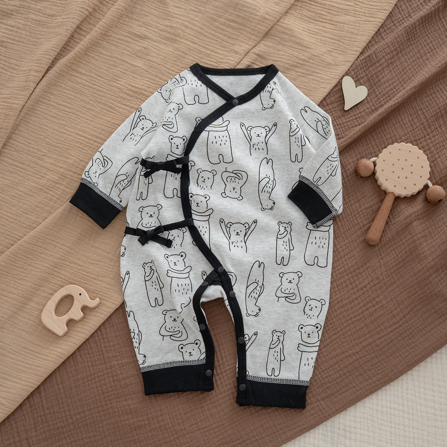 1 piece of hugging bear onesie