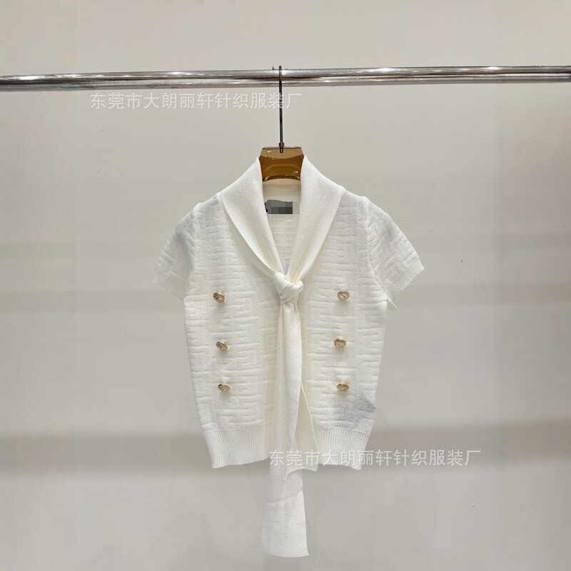 Balmain Jacquard Ribbon Short-Sleeved Knitwear for Women, New Summer Style, High-End Three-Color Metal Buttoned Elegant Top Balmain Jacquard Ribbon Short-Sleeved Knitwear for Women, New Summer Style, High-End Three-Color Metal Buttoned Elegant Top