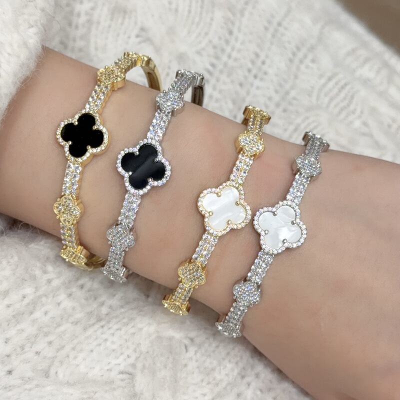 New micro-inlaid zircon four-leaf clover bracelet ring suit adjustable high color copper plated 18k real gold fashion New micro-inlaid zircon four-leaf clover bracelet ring suit adjustable high color copper plated 18k real gold fashion
