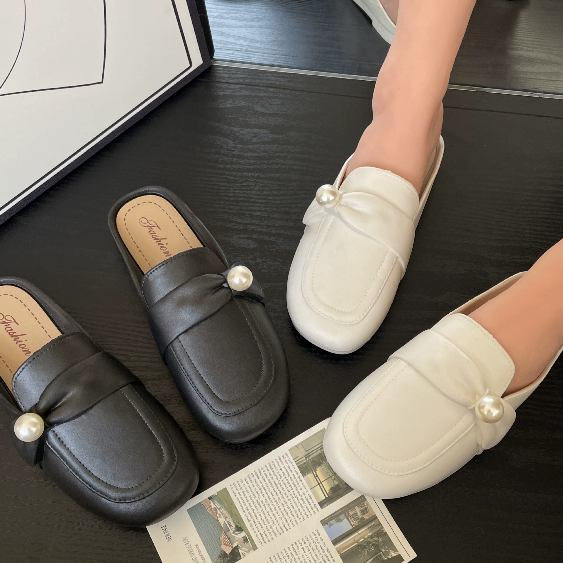 Корейская версия 2025 новые женские одиночные туфли милые круглые головы с глубоким ртом жемчуг ножки