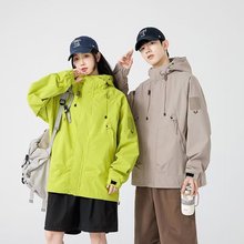 2025秋季新款机能冲锋衣男潮牌宽松休闲连帽夹克户外登山防风外套