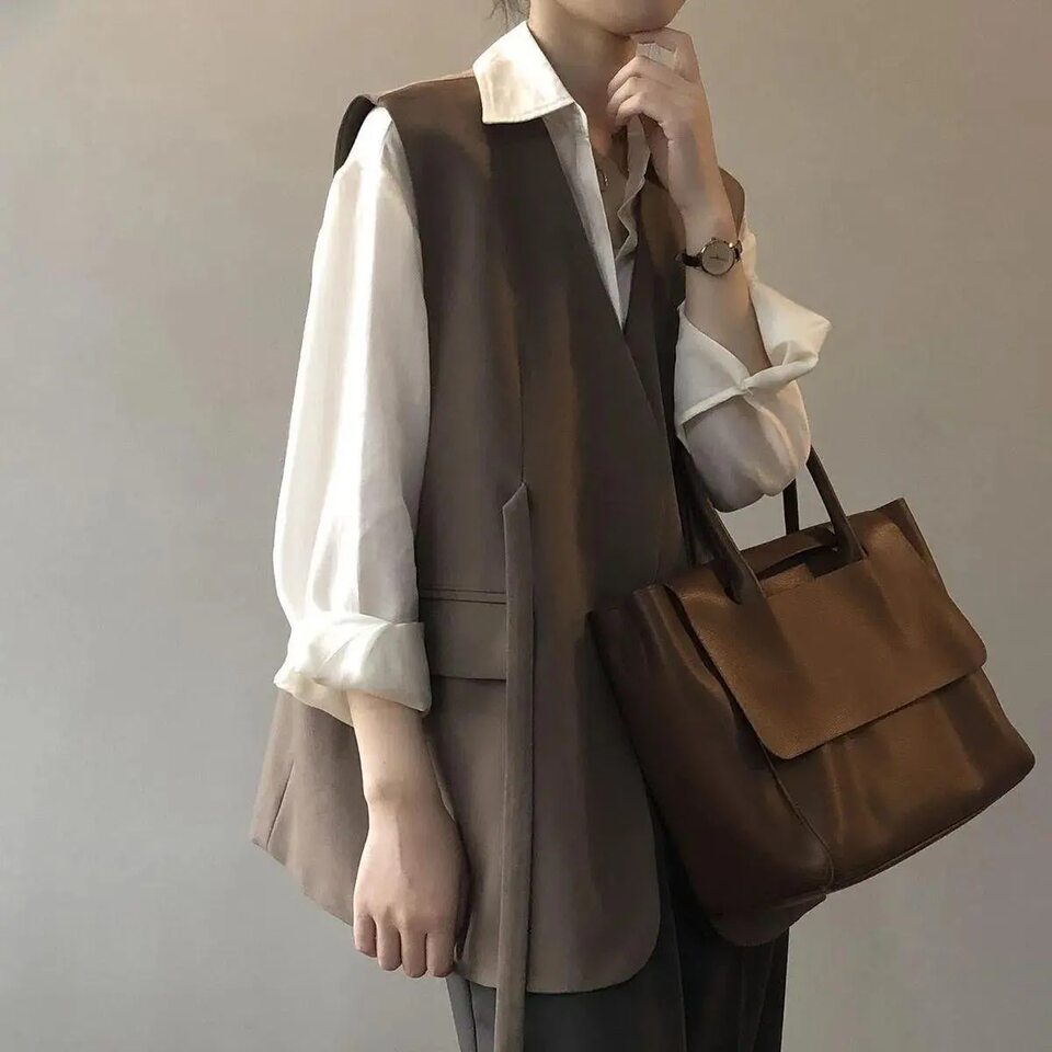 Áo vest nữ dáng rộng cỡ lớn phối lớp phong cách thanh lịch, dài áo 50–65 cm — Kích thước thẻ màu nâu nhỏ, Thẻ đen kích thước nhỏ chi tiết 5