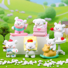 卡通萌宠趣味小狗盲盒手办公仔汽车桌面装饰品摆件学生礼品批发