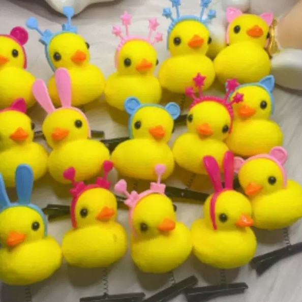 跨境小黄鸭可爱发夹帽子眼镜装饰卖萌小黄鸭弹簧夹植绒头饰厂家
