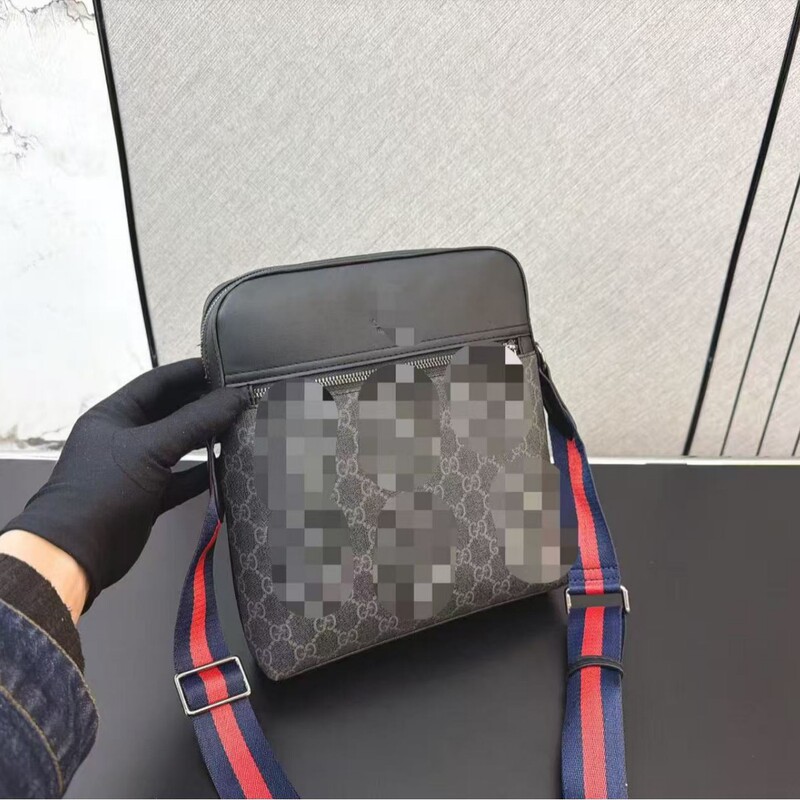 Gucci's New Double Zipper Waist Bag, Shoulder Bag, Crossbody Bag, Chest Bag 78777, Retro Cross-Body Bag, Versatile