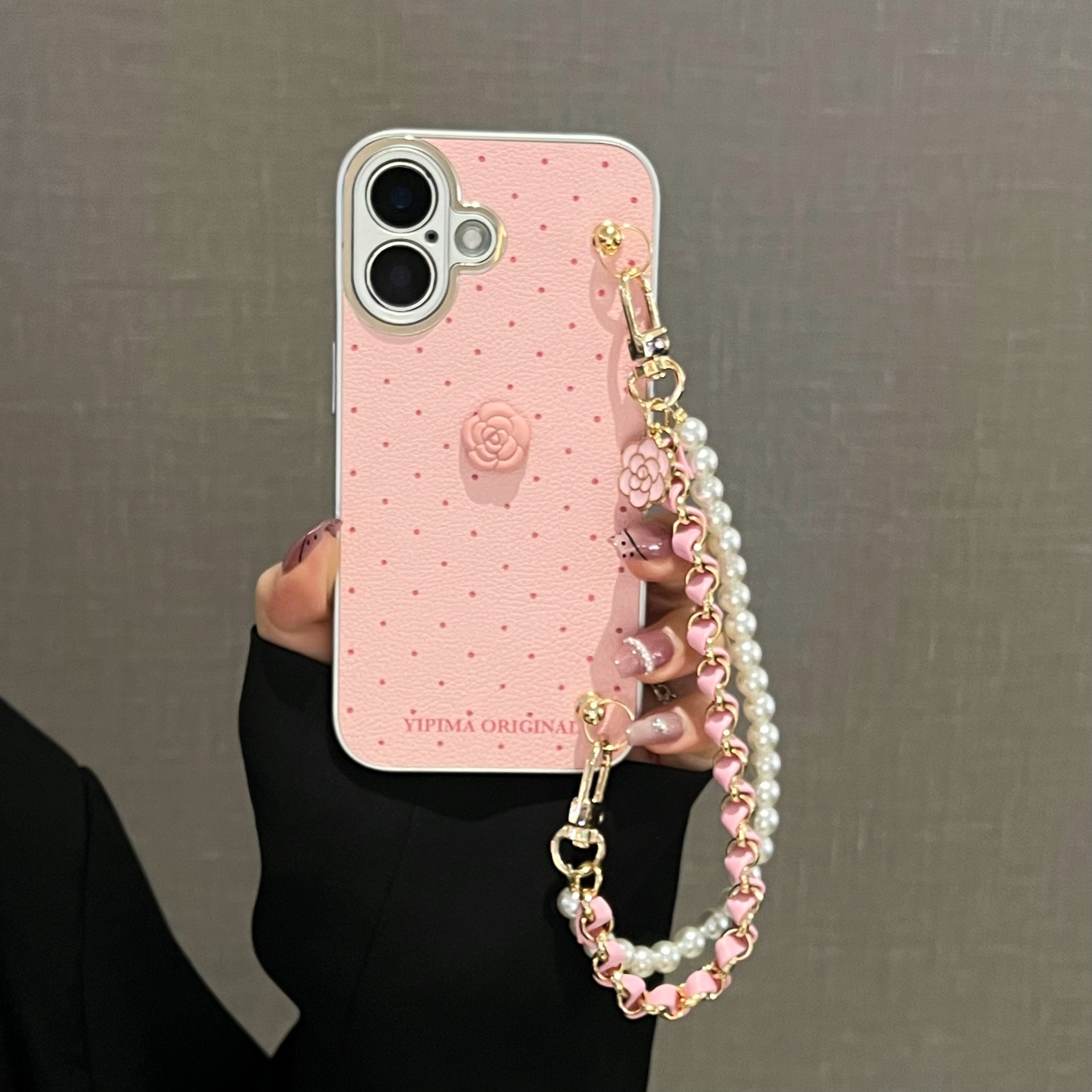 Camelia de lunares simple para 16ProMax perla portátil iphone14 Apple 15 funda para teléfono móvil 13 mujer 16