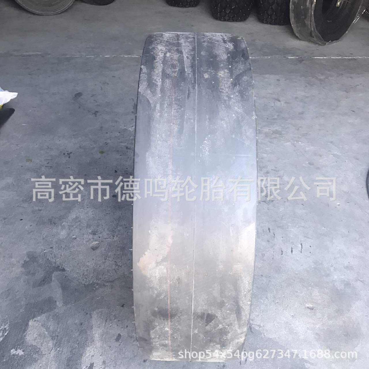 Delantero Fengshen neumático de rodillo de goma 11.00-20 brillante neumático delantero cinco trasero seis neumáticos