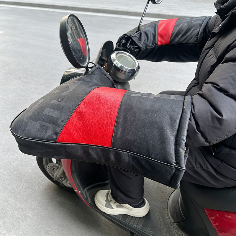 Motorcycle handlebar covers for warmth in winter, electric bike windproof gloves, windproof and warm handlebar covers, thickened and waterproof electric bike handlebar covers