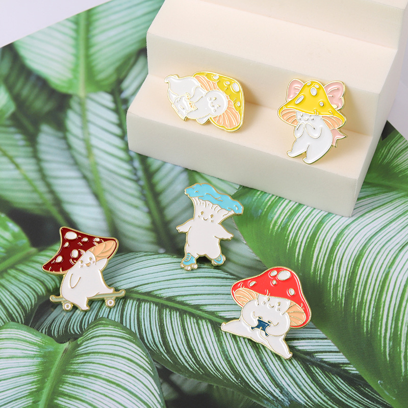 Cartoon Style Mushroom Alloy Enamel Unisex Brooches display picture 6