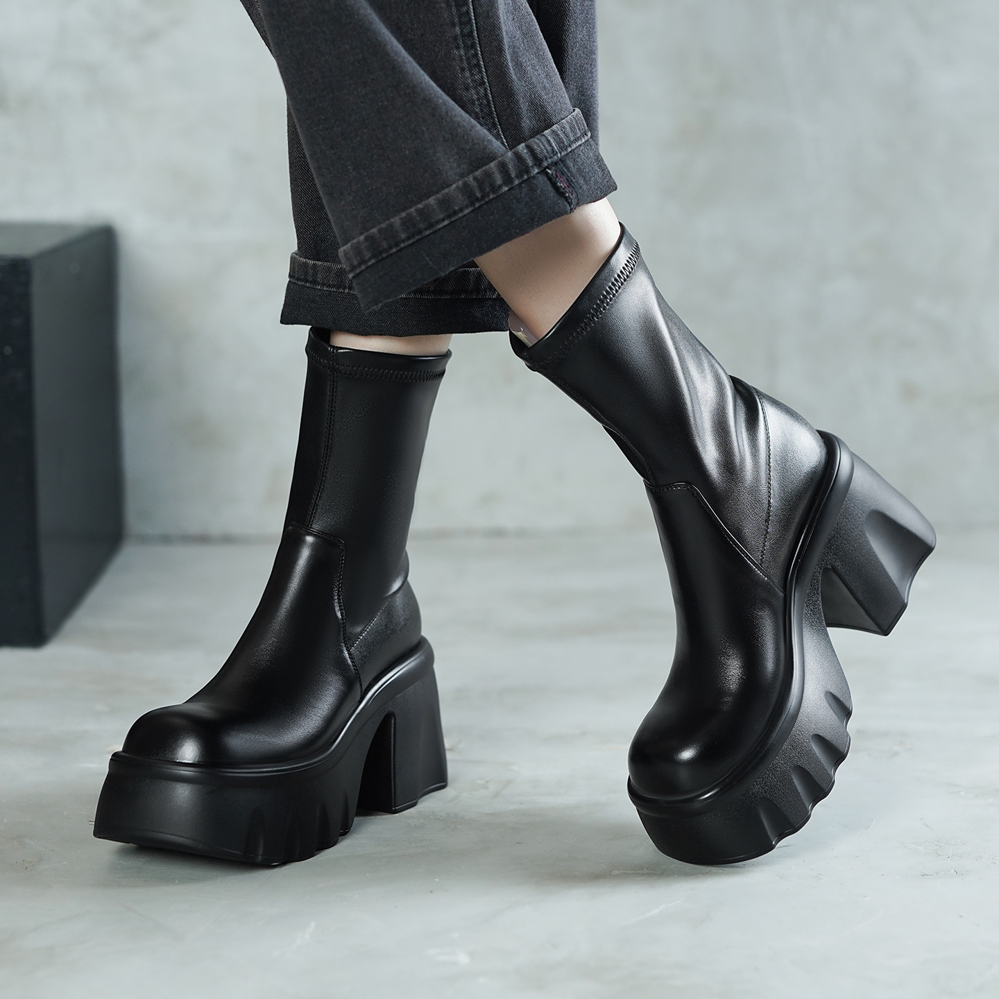 Boot nữ cổ thấp cao gót 10cm da thật đế dày tăng chiều cao mùa thu đông — Lớp lót bằng da bò, Lớp lót bằng da sáng chế