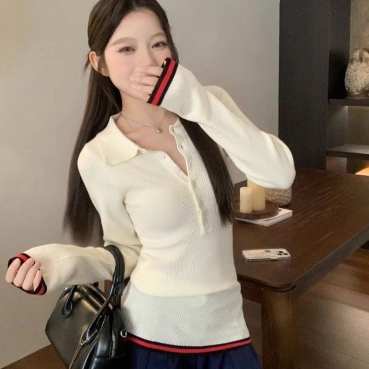 韓国系のレトロな色のストライプのPoloの襟のニットの女性の秋の肩のデザイン感の中で身を修める長袖の上着を掛けます。|undefined