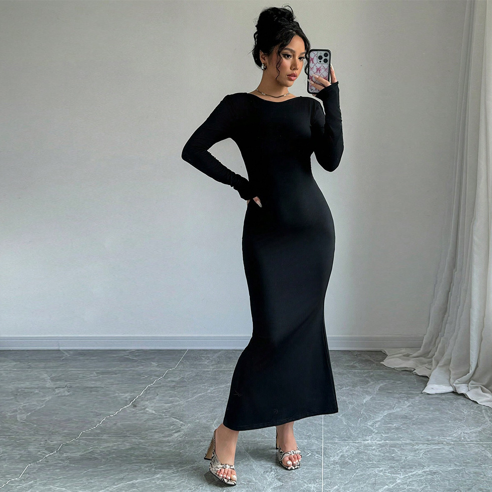 Elegant Backless Maxi Dress High Waist Bodycon Fit Long Sleeve Autumn Winter Fashion for Casual or Evening Wear