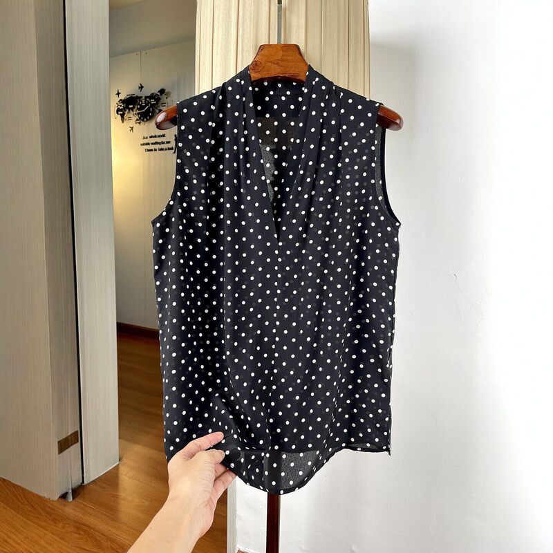 Silk Crepe Sleeveless Shirt for Women, Summer 2026 New French Retro V-Neck Straight Polka Dot Top Silk Crepe Sleeveless Shirt for Women, Summer 2026 New French Retro V-Neck Straight Polka Dot Top