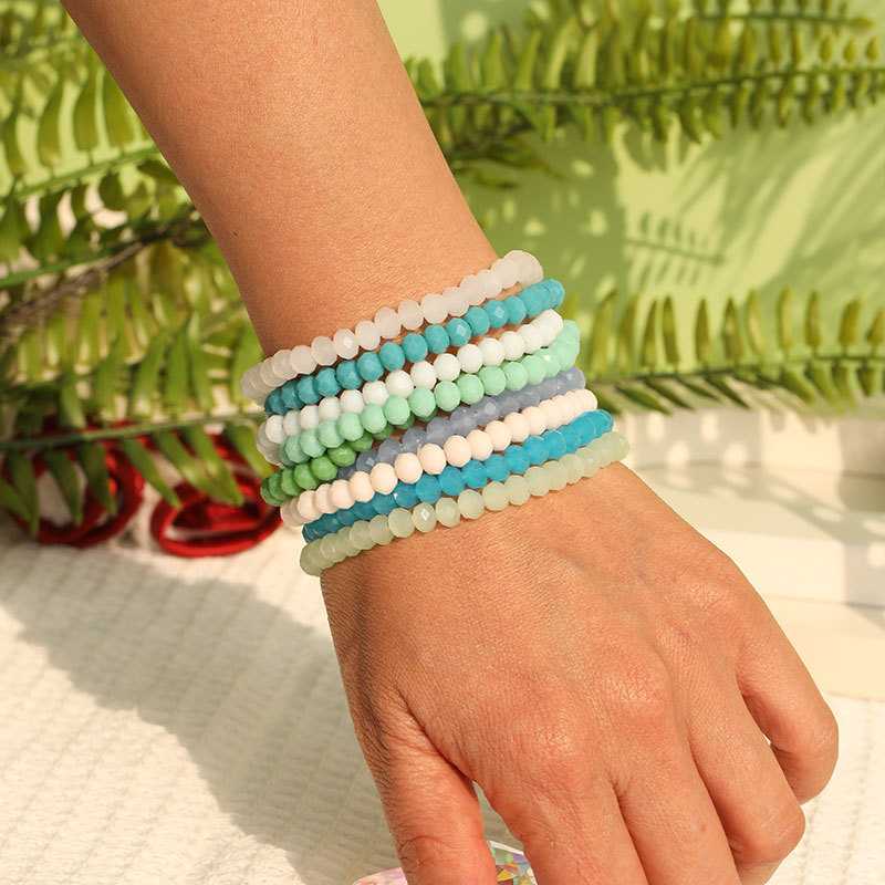 Minimalist Layered Bracelets Stackable Lightweight Jewelry_voghion.com