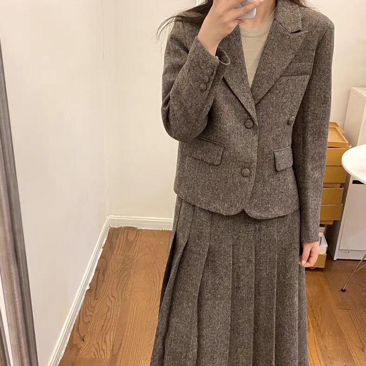 Fashionable Intellectual Style Petite Short Suit Herringbone Woolen Outwear Preppy Style Pleated Skirt Suit for Women Fashionable Intellectual Style Petite Short Suit Herringbone Woolen Outwear Preppy Style Pleated Skirt Suit for Women