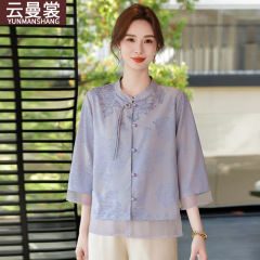 2025新型のお母さんの夏服の新しい中国式の国風の小さいシャツの中で老年の洋風の上着の中年のファッションの7分袖の女性