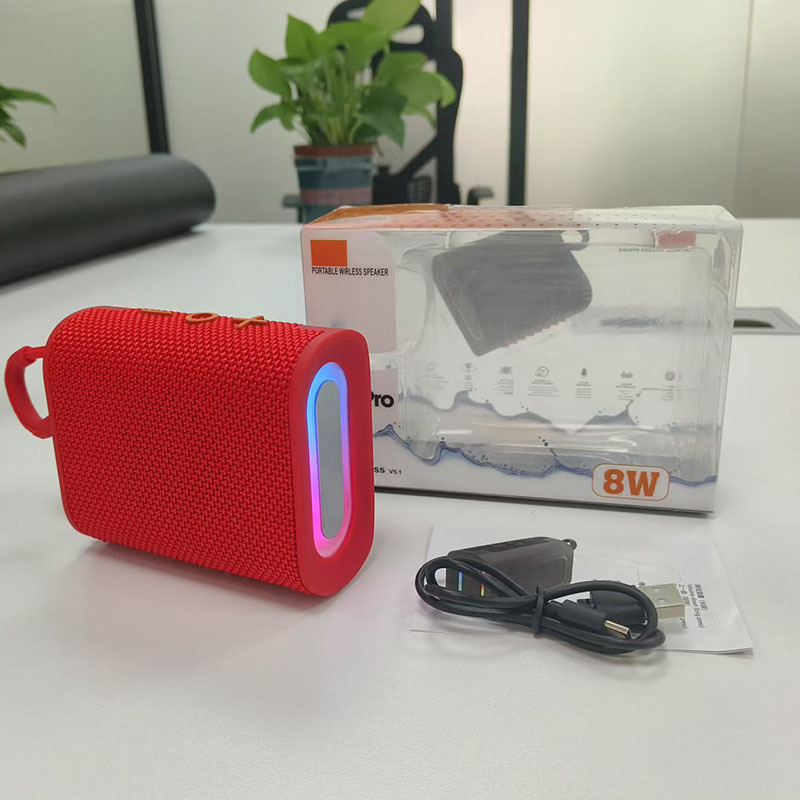 Transfronterizo G04 PRO altavoces Bluetooth inalámbricos luces RGB sonido al aire libre portátil inalámbrico tarjeta portátil mini audio