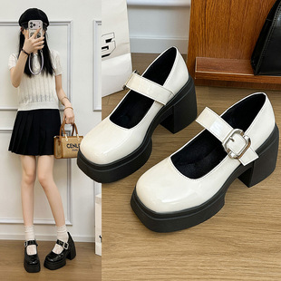 ����6cmС���Ӭ������@�ݺ�׌WԺ�L��ɫ����СƤЬ�ٴ�\�چ�Ь