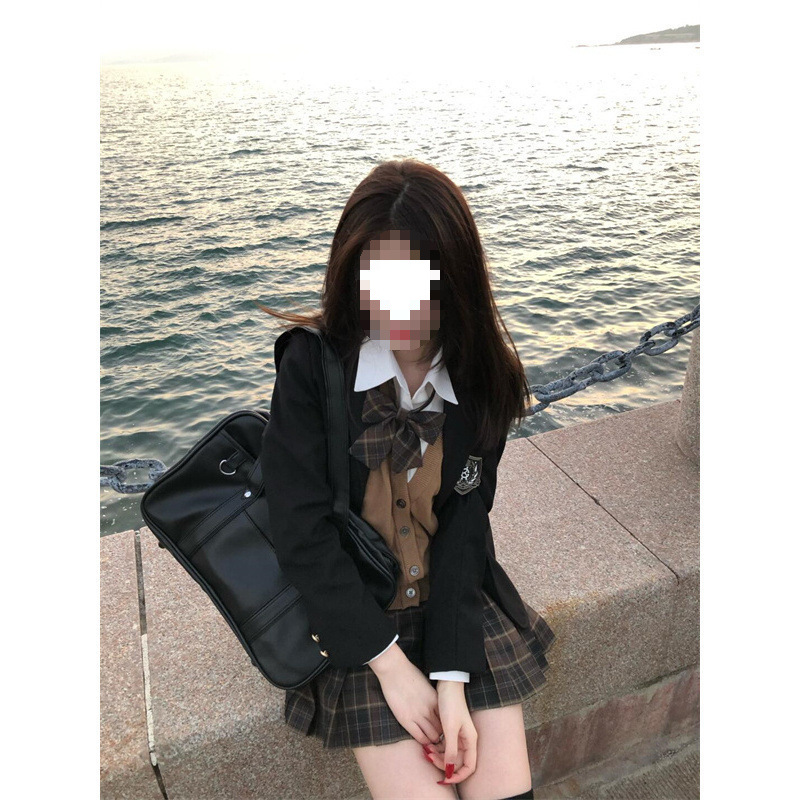 韩系学院风西装外套针织开衫+衬衫+格纹百褶裙秋冬季新款套装女