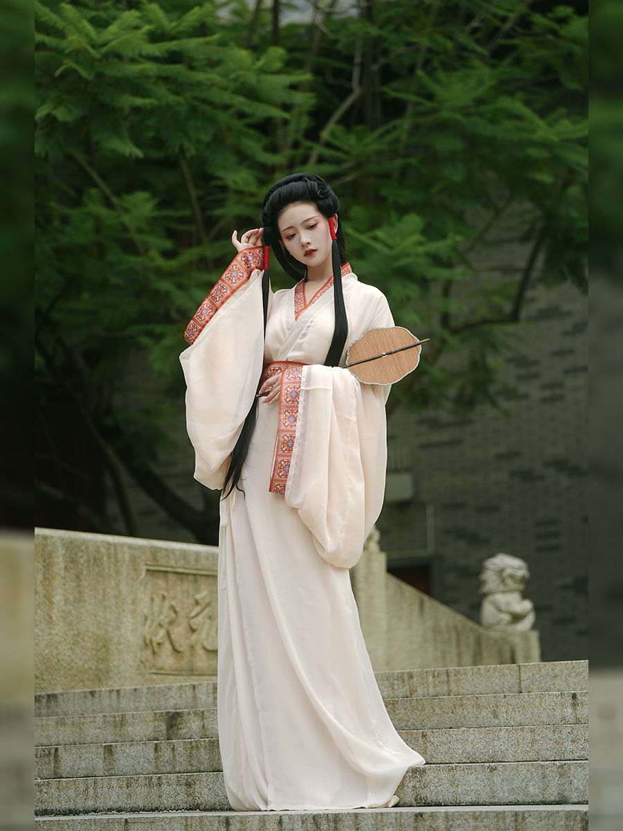 新款汉服女战国袍直裾复原传统交领春秋季显瘦跳舞宫廷风古装拖尾-阿里巴巴