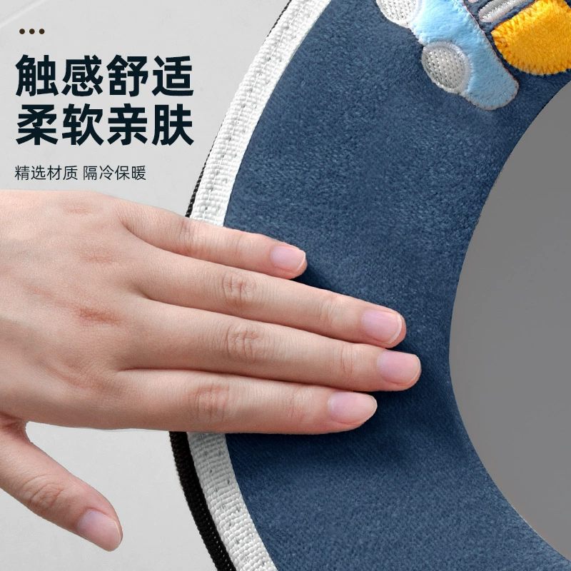 Waterproof toilet, winter universal pillow, increased thickness