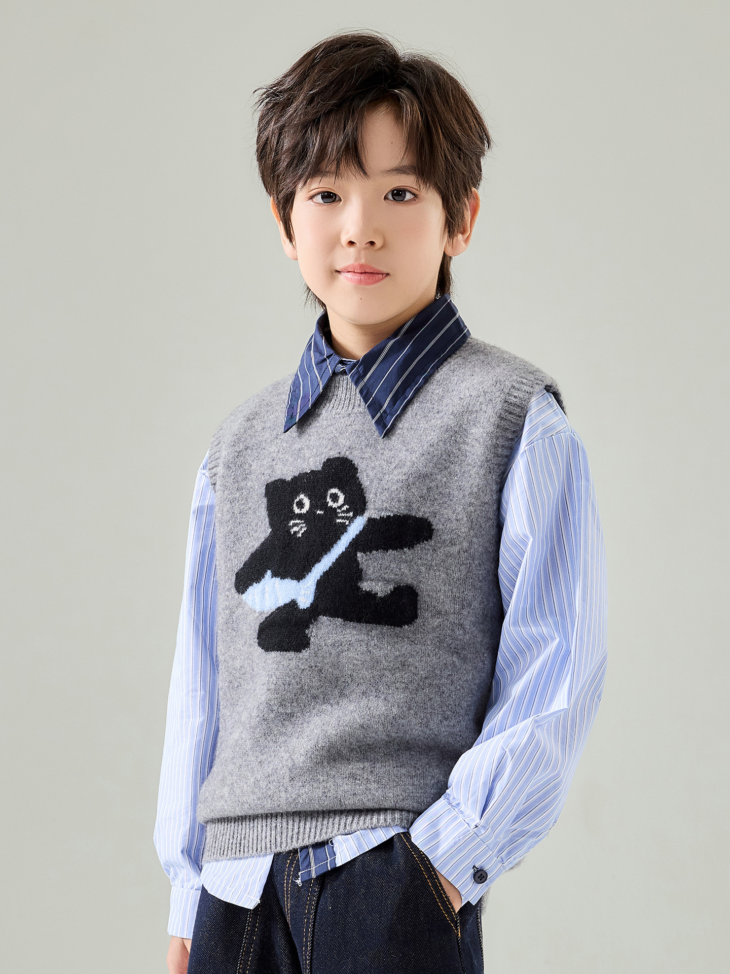 Cartoon Vest for Boys and Girls, Layered Wool Sweaters, Autumn and Winter Children's Knitted Vest, Versatile Sleeveless Vest for Middle and Large Children