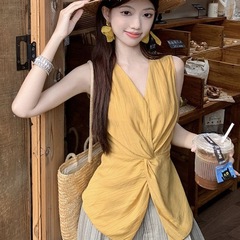 リゾートスタイルスーツフレンチスタイルツイストベストトップ女性の夏のレトロストライプワイドレッグパンツツーピースセット