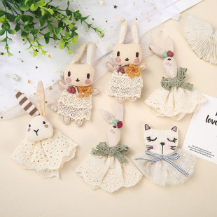 Cartoon animal plush brooch Japanese cute small jewelry accessories diy embroidery process semi-finished accessories wholesale