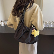 帆布包包2025秋冬新款托特包斜挎女包通勤休闲尼龙大容量单肩包