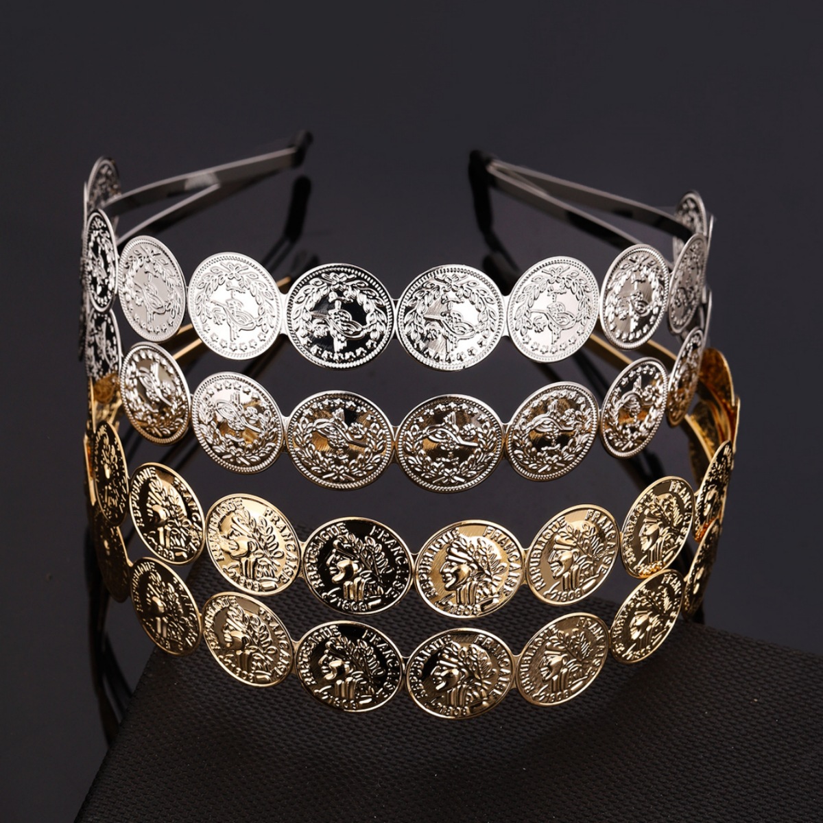 Transfronterizos Europa y América venta caliente personalidad tocadillos de doble capa de monedas redondas bandejas de cabello metal desfile joyas de moda al por mayor mujeres