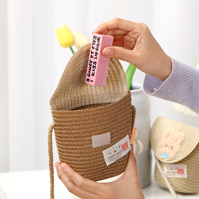 Kid'S Straw Animal Cartoon Cute Weave Bucket Flip Cover Straw Bag display picture 4