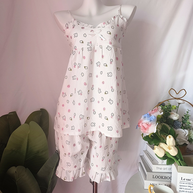 미색 토끼 머리 딸기