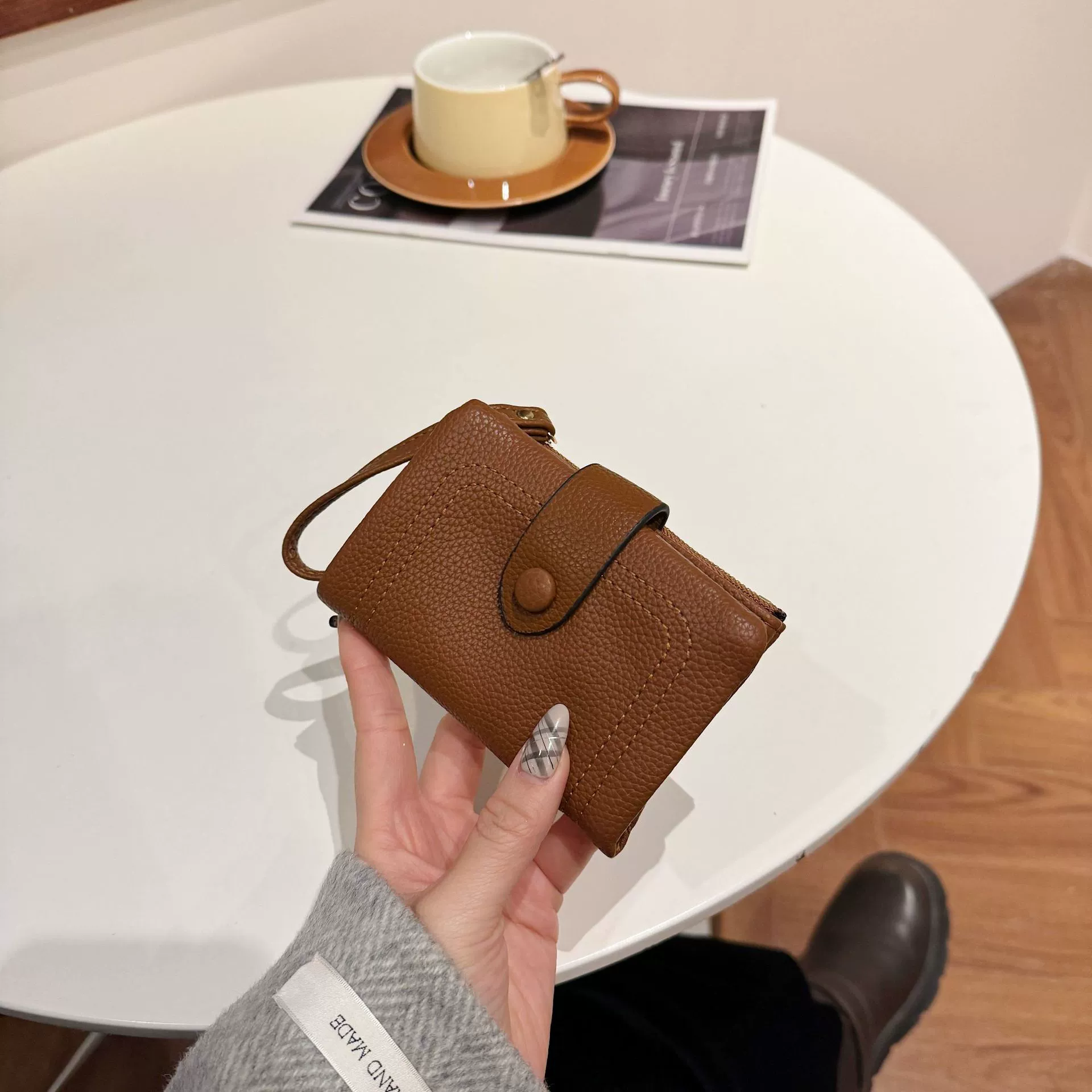 (Cross-border trading), polyurethane short capacious fashionable folding wallet