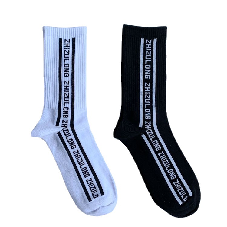Socks men and women in the tube fashion brand European and American street letters Harajuku personality hip hop skateboard cute college style cotton socks