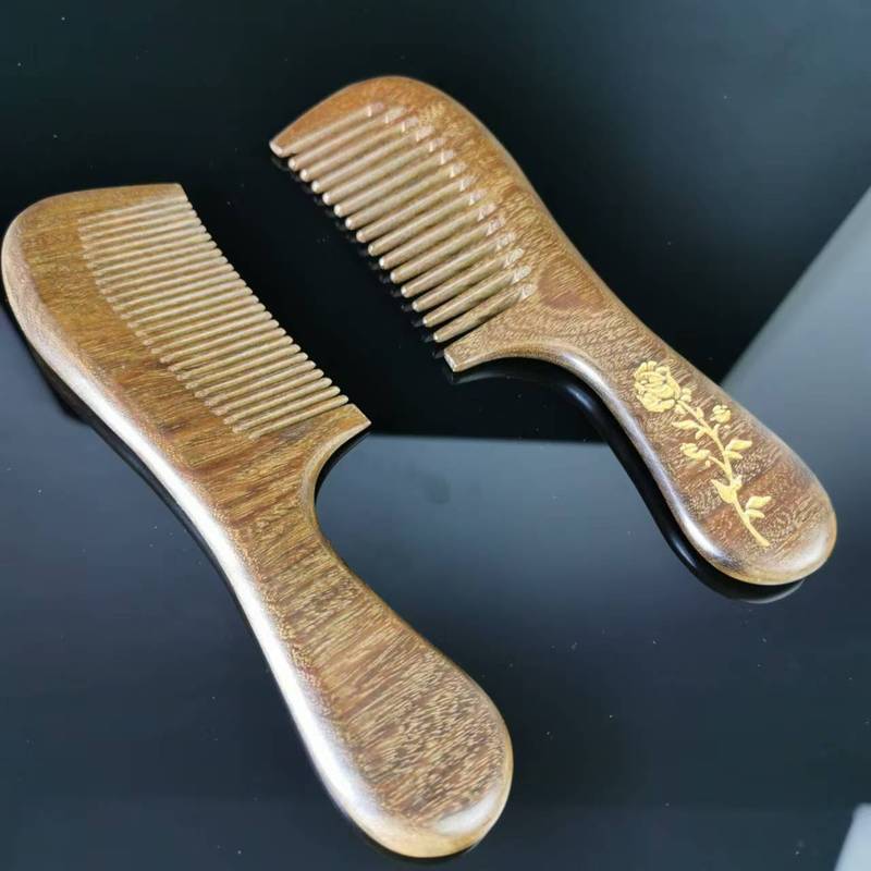 ゴールデンサンダルウッド家庭用木製櫛厚く彫刻された細くて広い歯の女性の長い髪天然無垢材彫刻卸売|undefined
