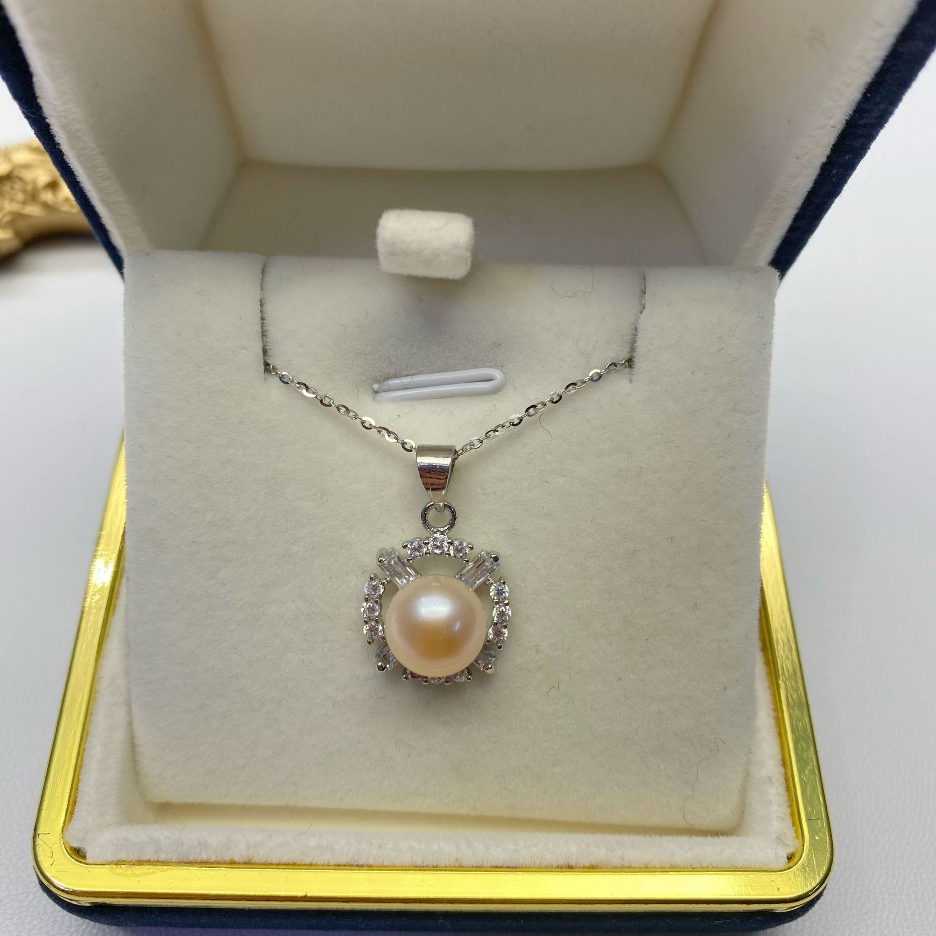 ������Ʒ �����Ƽ���Ʒ ʱ�־�BI�뾫��΢��tianȻ��ˮ�����׹