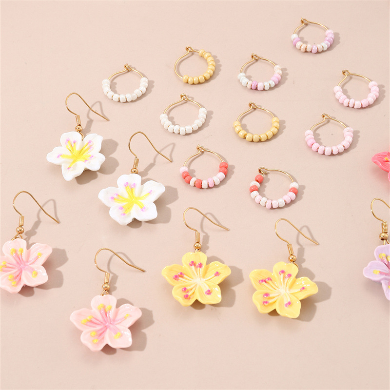 1 Set Simple Style Flower Plating Plastic Drop Earrings display picture 13