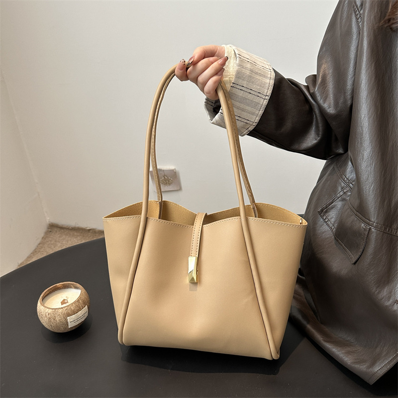 Bolso popular de este año para mujeres 2024 otoño invierno bolso de mujer bolso de hombro bolso de viaje de gran capacidad bolso de madre bolso de alta calidad
