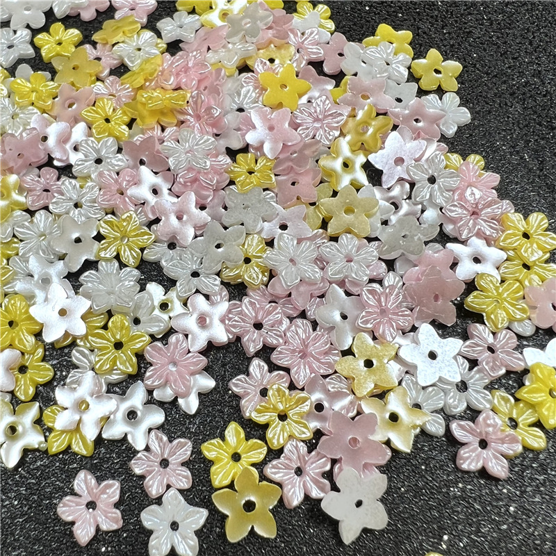 7.5mm树脂雪花小花带孔平面手工diy手串绑花滴胶头饰品服装配件