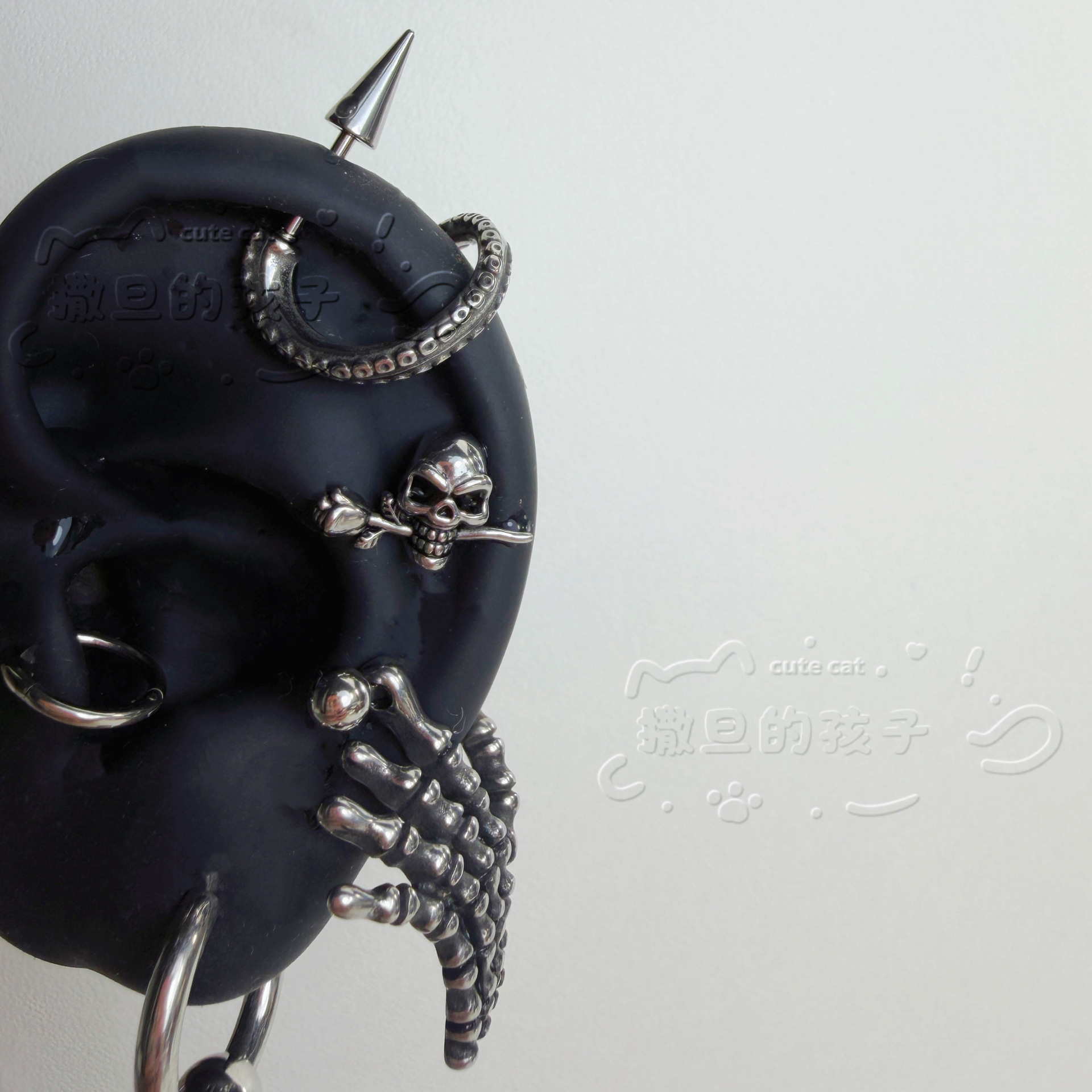 Pointed titanium steel lip stud product view